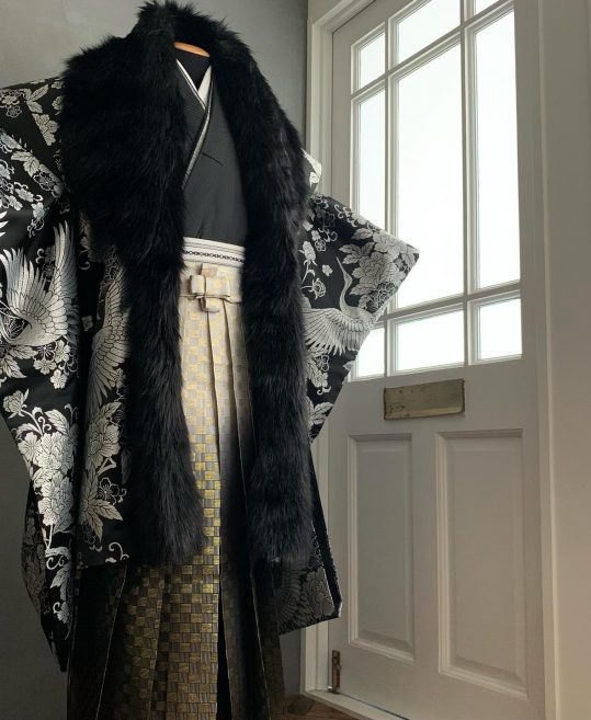 紋付袴レンタル・成人式・結婚式・卒業式【陣羽織】黒　銀の鶴と牡丹